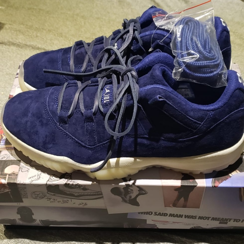 Air Jordan 11 Retro Low "Jeter"